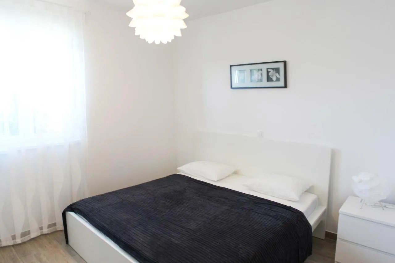 Luxury Apartment With Private Pool Trogir
