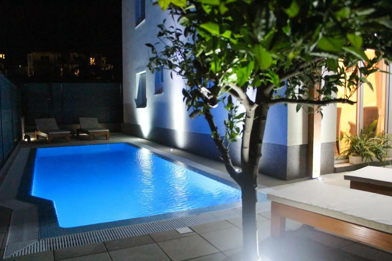Luxury Apartment With Private Pool Trogir