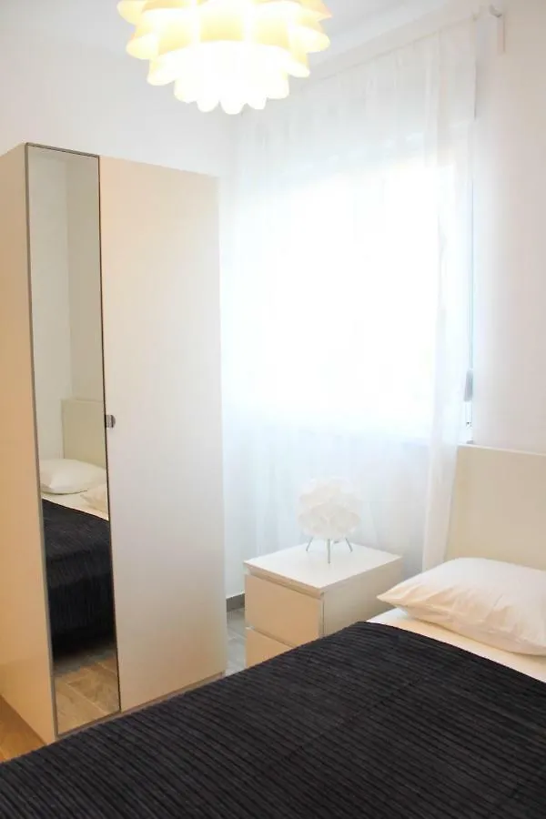 Luxury Apartment With Private Pool Trogir Croatia